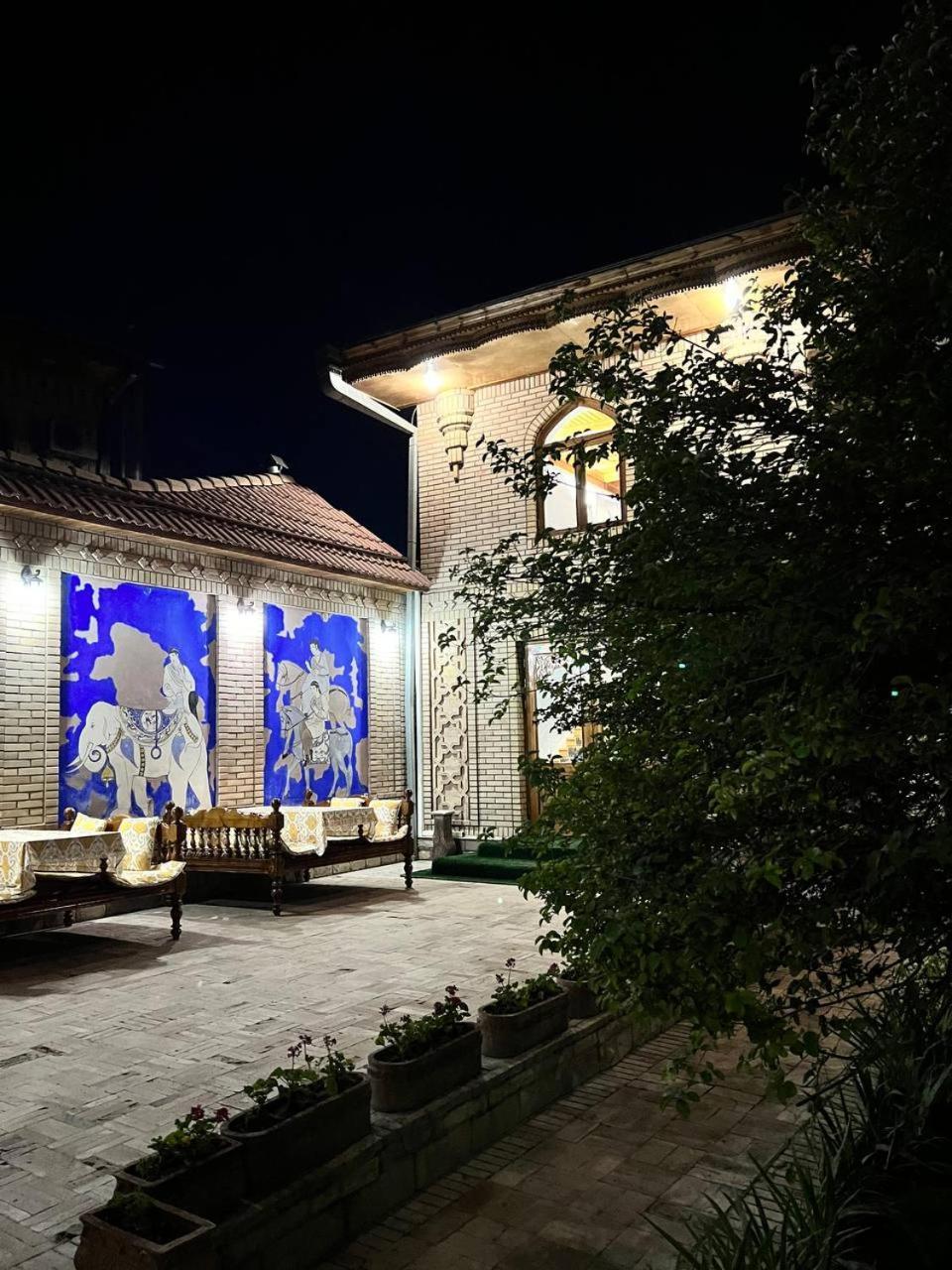 Hotel Caravan Serail Samarkand Esterno foto