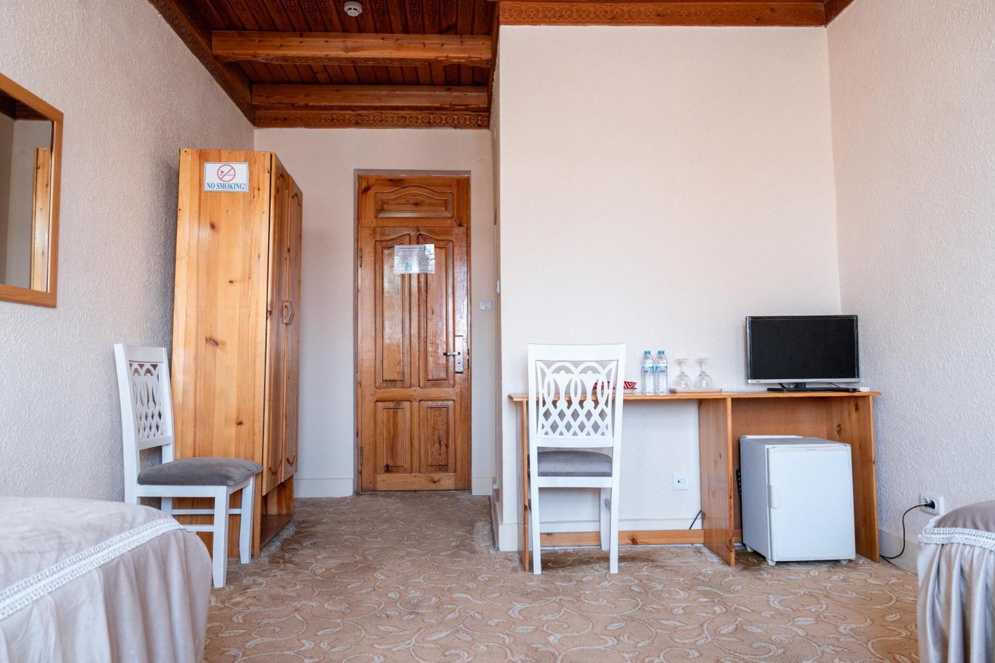 Hotel Caravan Serail Samarkand Esterno foto
