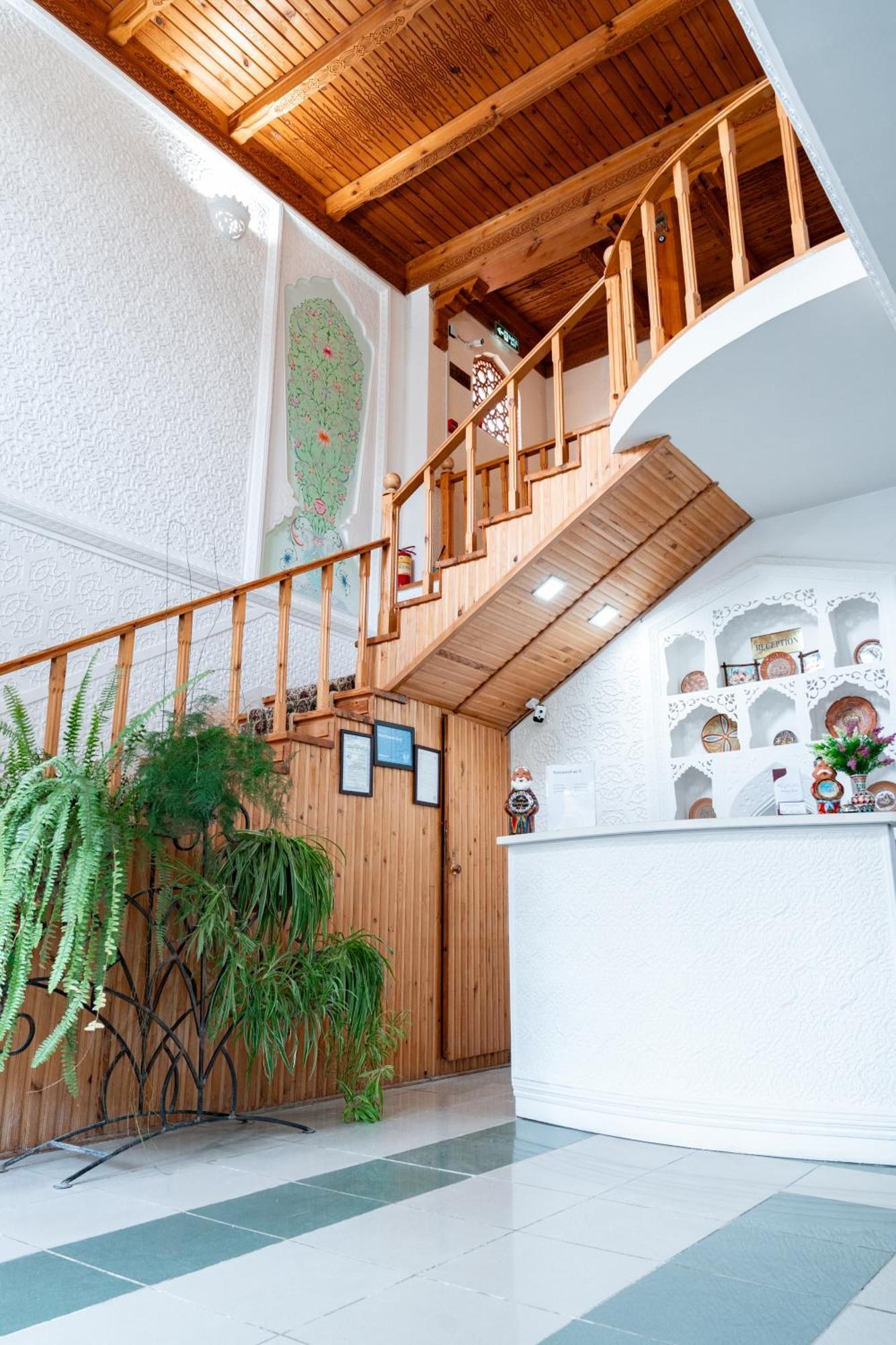 Hotel Caravan Serail Samarkand Esterno foto