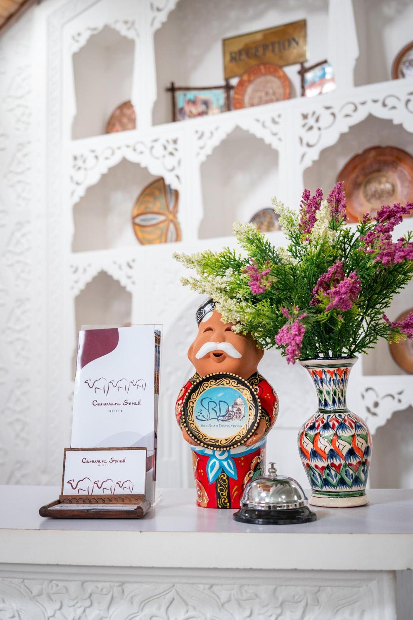 Hotel Caravan Serail Samarkand Esterno foto