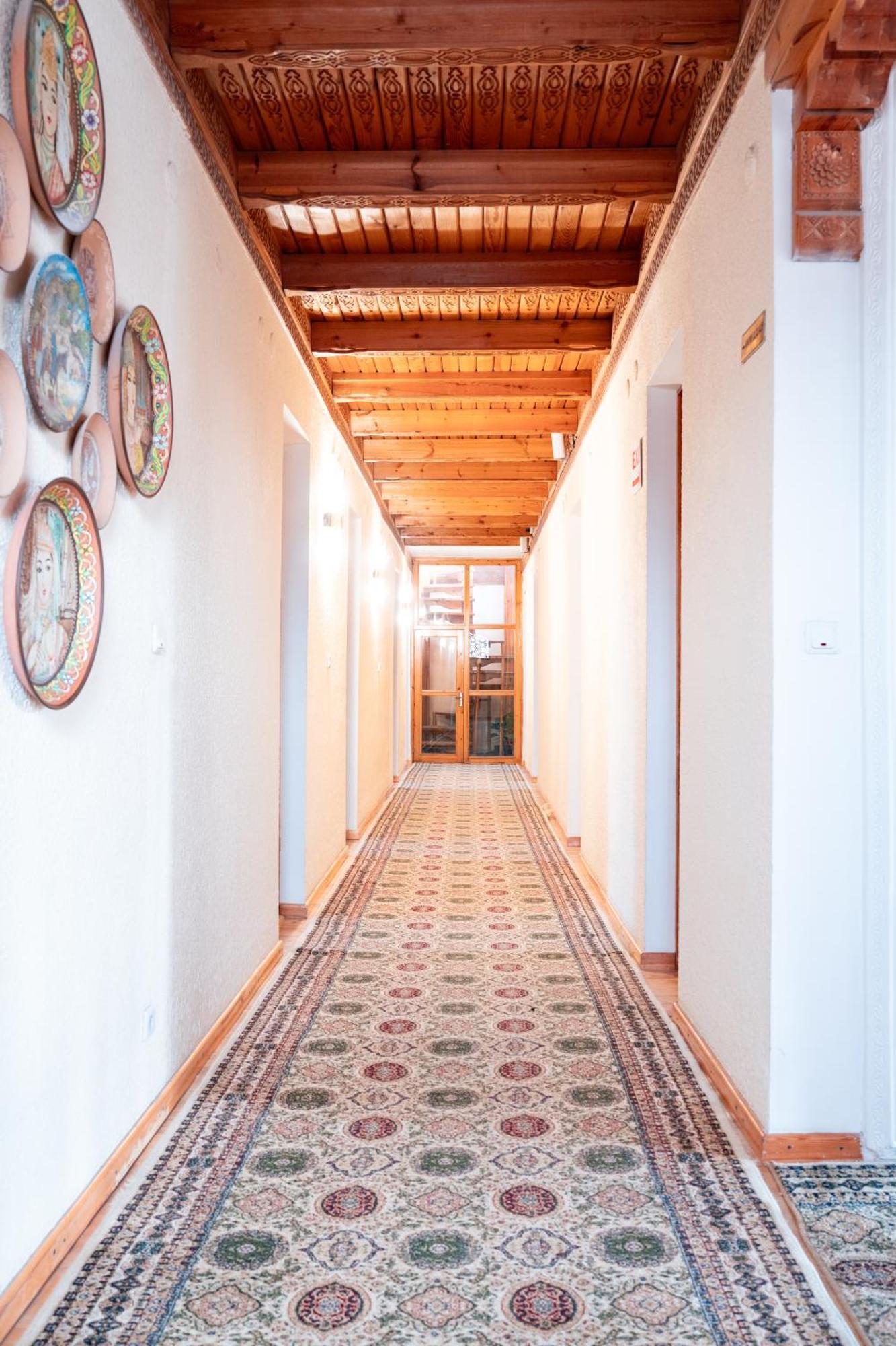 Hotel Caravan Serail Samarkand Esterno foto