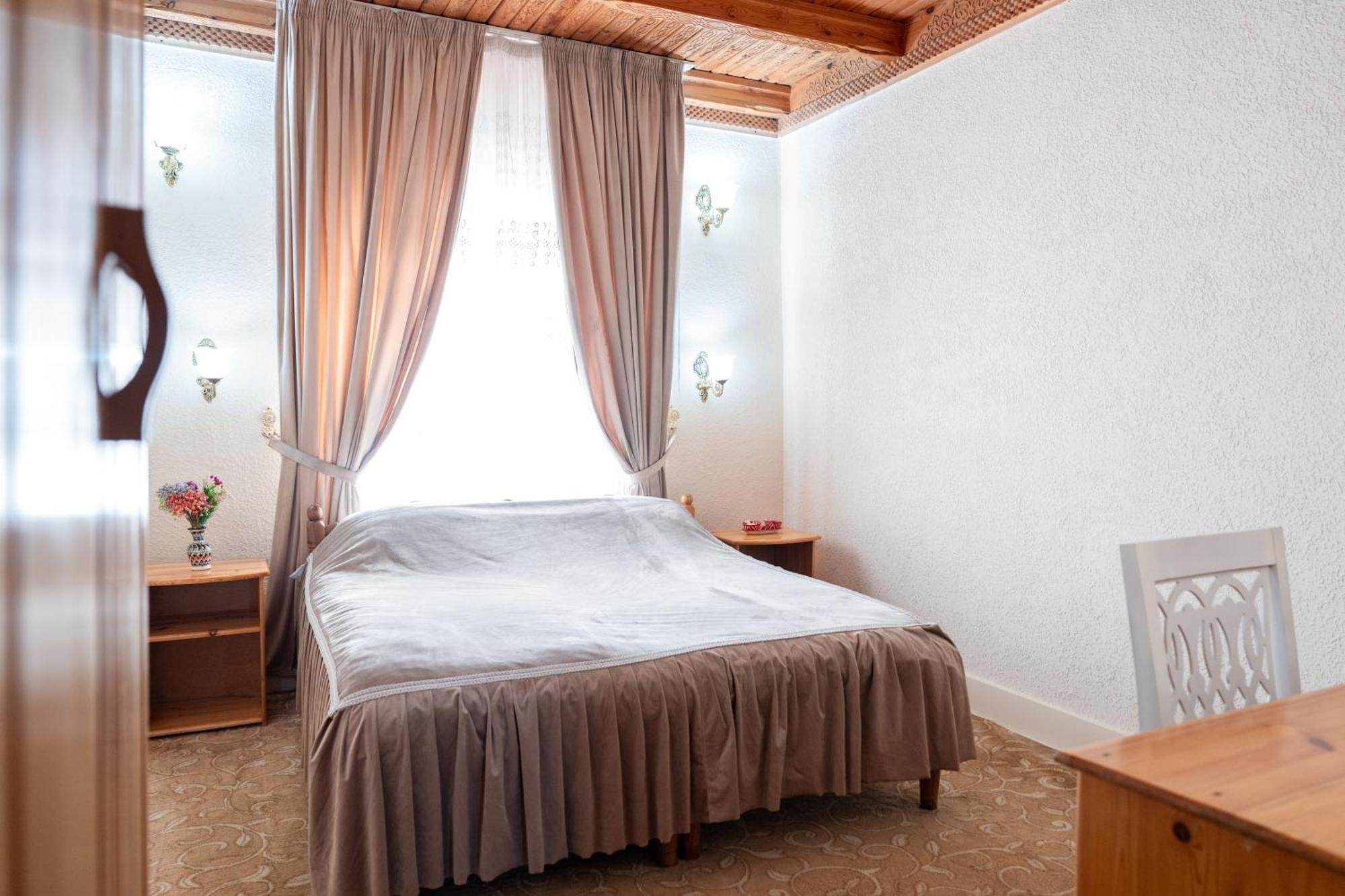 Hotel Caravan Serail Samarkand Esterno foto