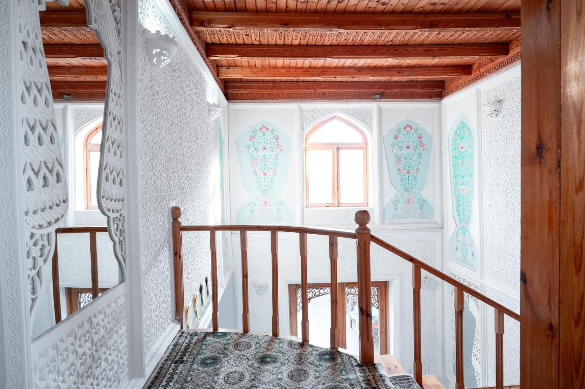 Hotel Caravan Serail Samarkand Esterno foto