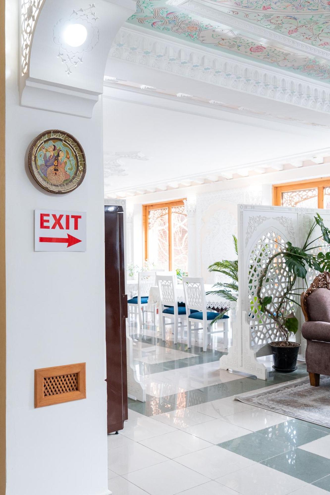 Hotel Caravan Serail Samarkand Esterno foto
